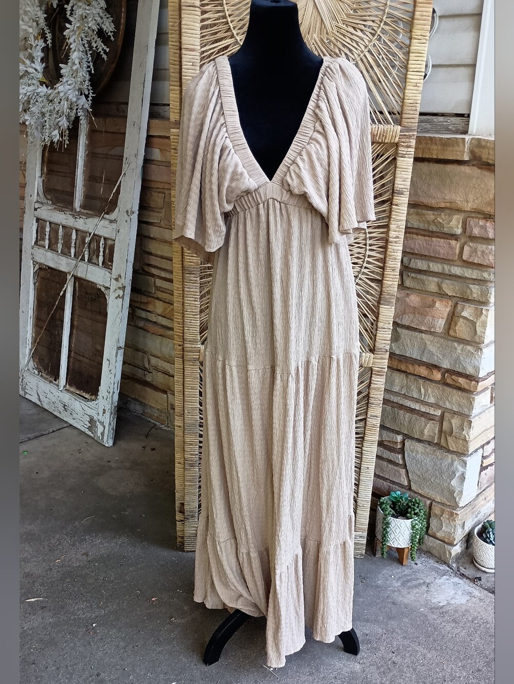 Sunnow Boho V-Neck Maxi Dress in Beige_S